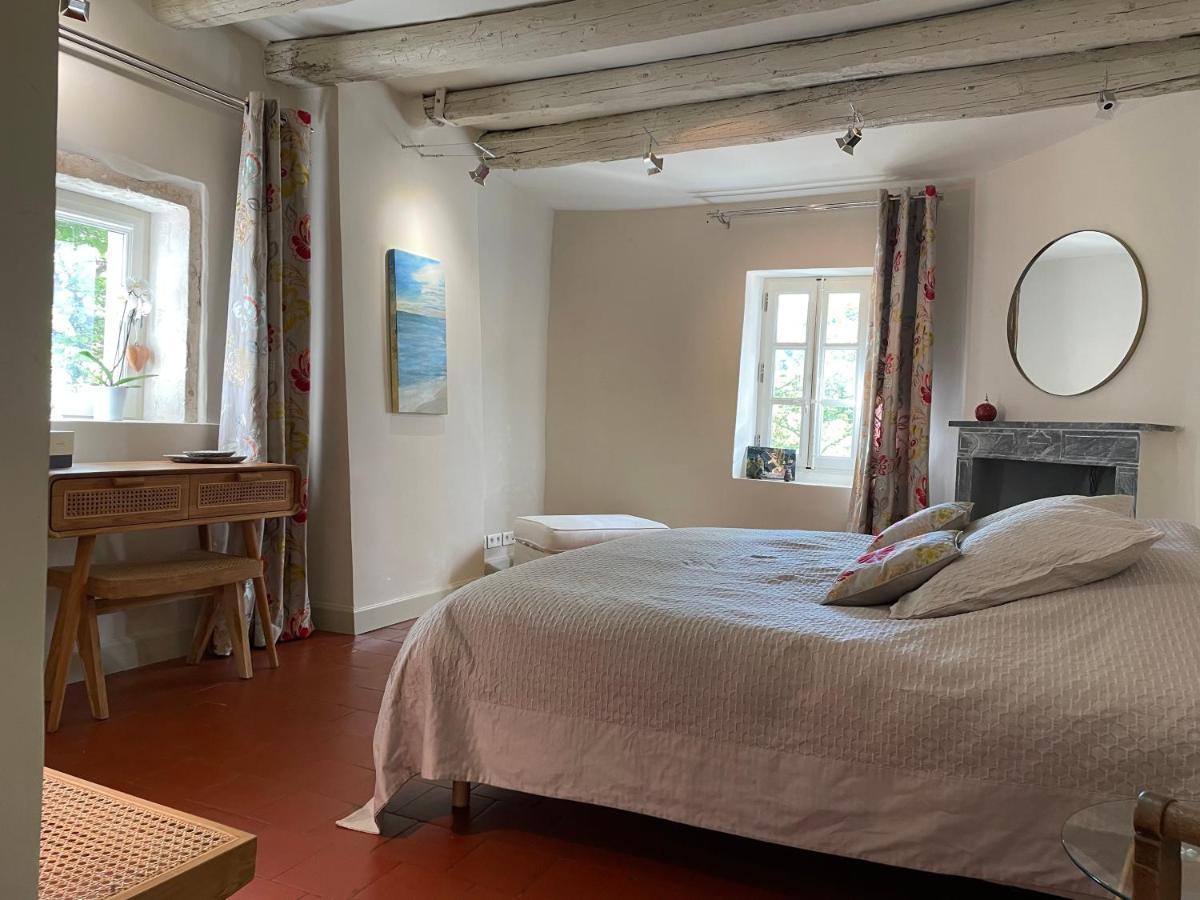 Ermitage Notre Dame De Vacquieres Bed & Breakfast Noves Bagian luar foto